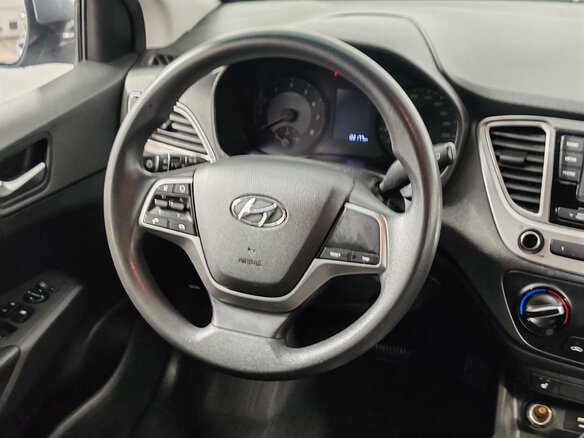 2020 Hyundai Solaris II Рестайлинг, серый, 1455000 рублей - вид 16
