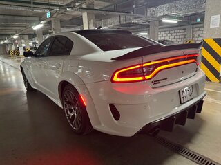 2019 Dodge Charger R__T VII (LD) Рестайлинг, белый, 4200000 рублей, вид 2