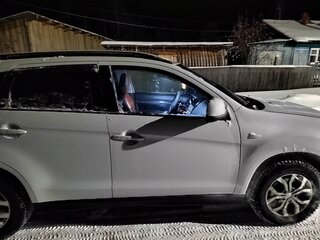2013 Mitsubishi ASX I Рестайлинг, белый, 725000 рублей, вид 3