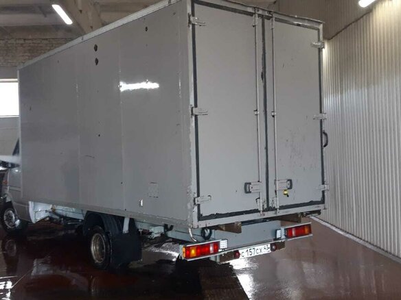 2002 Mercedes-Benz Sprinter, серебристый, 1500000 рублей - вид 4