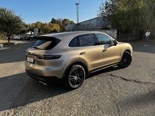 2018 Porsche Cayenne III, коричневый, 8250000 рублей, вид 5