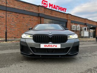 2020 BMW 5 серии 530d xDrive VII (G30/G31/G38) Рестайлинг, серый, 5400000 рублей, вид 2