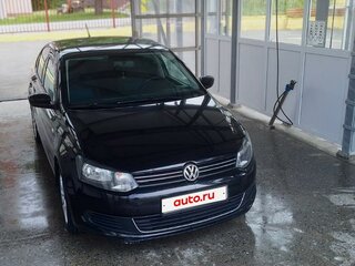 2013 Volkswagen Polo V, чёрный, 800000 рублей, вид 2
