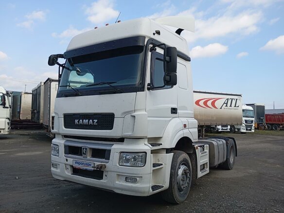 2019 КамАЗ 5490, чёрный, 1243678 рублей