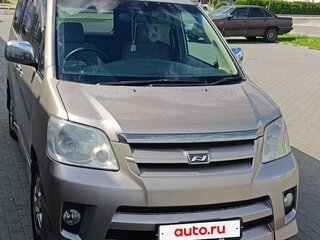2003 Toyota Noah I (R60), серый, 810000 рублей, вид 2