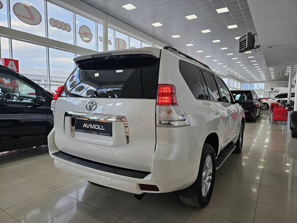 2010 Toyota Land Cruiser Prado 150 Series, белый - вид 7