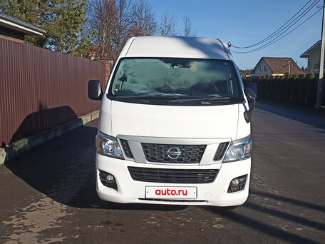 2015 Nissan NV350 Caravan, белый, 1890000 рублей, вид 3
