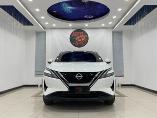 2023 Nissan Qashqai III, белый, 1360000 рублей, вид 2