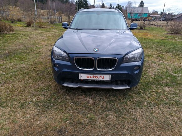 2010 BMW X1 18i I (E84), синий, 850000 рублей - вид 1