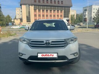 2011 Toyota Highlander II (XU40) Рестайлинг, белый, 2250000 рублей, вид 3