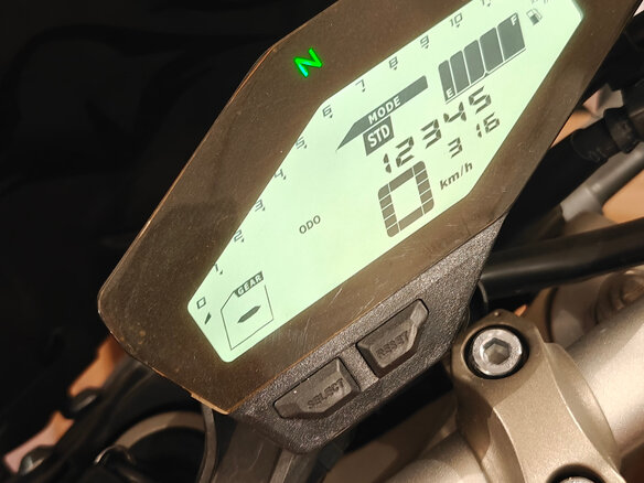 2015 Yamaha MT-09 (FZ-09), оранжевый, 650000 рублей - вид 12