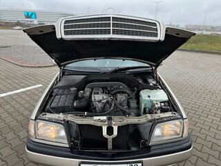 1994 Mercedes-Benz C-Класс 200 I (W202), золотистый, 350000 рублей, вид 3