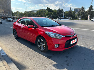 2013 Kia Cerato Koup III, красный, 1375000 рублей, вид 3