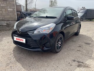 2018 Toyota Vitz III (XP130) Рестайлинг 2, чёрный, 980000 рублей, вид 1