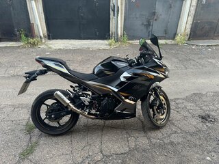 2018 Kawasaki Ninja 400, чёрный, 570000 рублей, вид 2