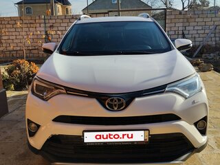 2017 Toyota RAV4 IV (XA40) Рестайлинг, белый, 2350000 рублей, вид 1
