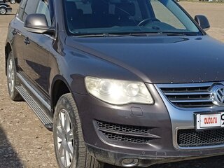 2008 Volkswagen Touareg I Рестайлинг, серый, 1000000 рублей, вид 3
