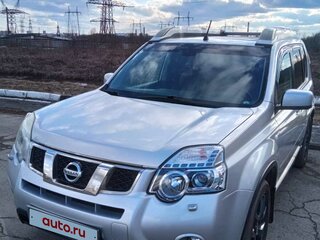 2011 Nissan X-Trail II Рестайлинг, серебристый, 1750000 рублей, вид 1