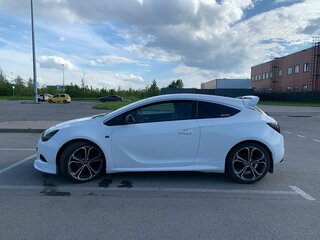 2013 Opel Astra GTC J Рестайлинг, белый, 900000 рублей, вид 4