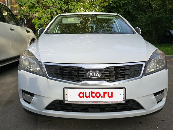 2010 Kia Ceed I Рестайлинг, белый, 830000 рублей - вид 2