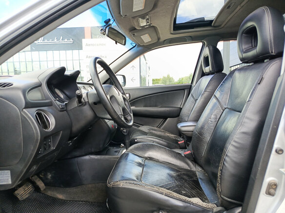 2004 Mitsubishi Outlander I, серебристый - вид 15