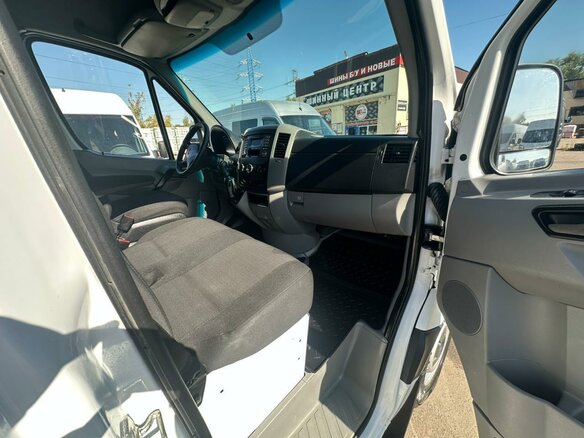 2016 Mercedes-Benz Sprinter, белый, 2800000 рублей - вид 9