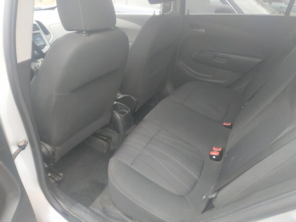 2013 Chevrolet Aveo II, серебристый - вид 11