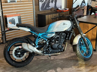 2026 Royal Enfield Guerrilla 450, белый, 559000 рублей, вид 3