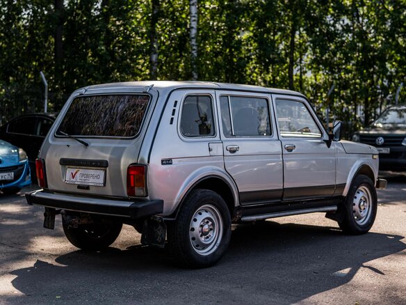 2006 Lada (ВАЗ) 2131 (4x4) I, серебристый, 215000 рублей - вид 1