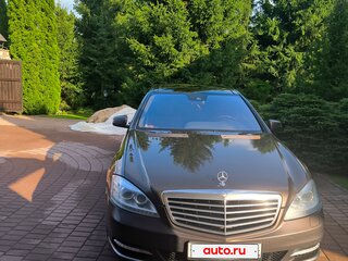 2010 Mercedes-Benz S-Класс 500 Long V (W221) Рестайлинг, коричневый, 3000000 рублей, вид 2