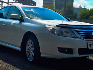 2011 Renault Latitude I, белый, 800000 рублей, вид 2