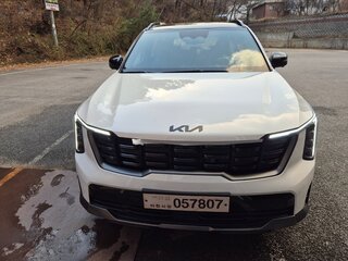 2025 Kia Sorento IV Рестайлинг, белый, 7670000 рублей, вид 2