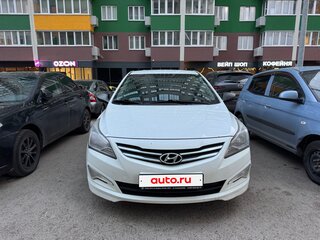 2014 Hyundai Solaris I Рестайлинг, белый, 1070000 рублей, вид 1