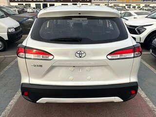 2026 Toyota Corolla Cross I Рестайлинг, белый, 4000000 рублей, вид 3
