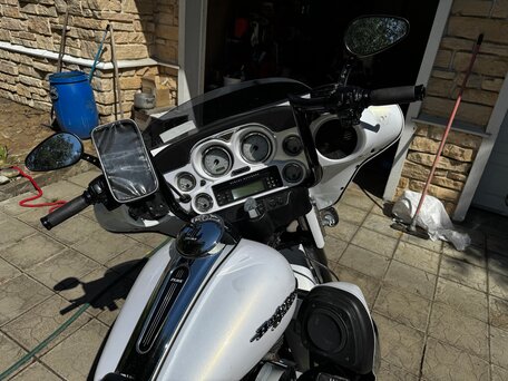 2008 Harley-Davidson Street Glide, белый, 770000 рублей, вид 5