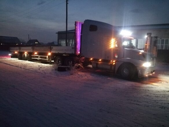 1999 Freightliner Century Class, серебристый, 4500000 рублей - вид 7