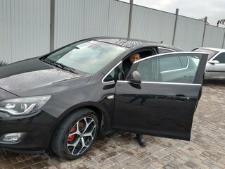 2012 Opel Astra J Рестайлинг, чёрный, 710000 рублей, вид 5
