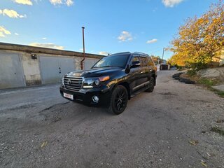 2015 Toyota Land Cruiser 200 Series Рестайлинг 1, чёрный, 13500000 рублей, вид 2