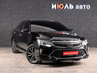 2016 Toyota Camry VII (XV50) Рестайлинг, чёрный, 2200000 рублей, вид 3