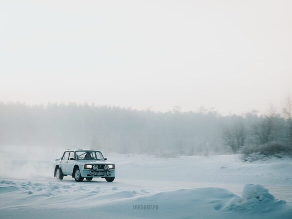 2008 Lada (ВАЗ) 2105, белый, 1500000 рублей - вид 27