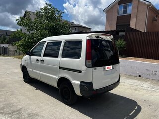 2005 Toyota Lite Ace V, белый, 650000 рублей, вид 4