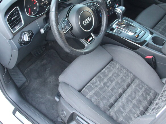2013 Audi A4 IV (B8) Рестайлинг, белый - вид 17