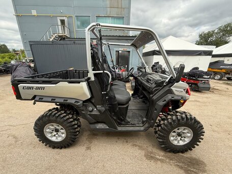 2025 BRP Can-Am Traxter X-MR, серебристый, 3700000 рублей, вид 2