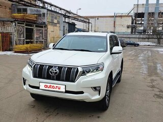 2018 Toyota Land Cruiser Prado 150 Series Рестайлинг 2, белый, 5050000 рублей, вид 1
