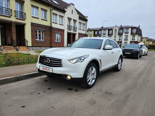 2013 Infiniti FX37 II (S51) Рестайлинг, белый, 2950000 рублей, вид 1