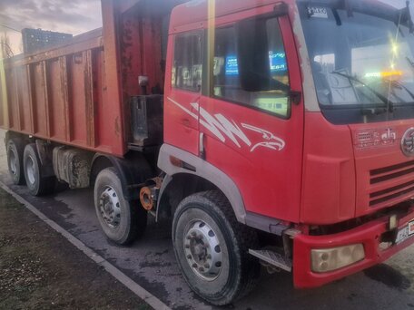 2008 FAW J6 CA3250, красный, 1100000 рублей, вид 4