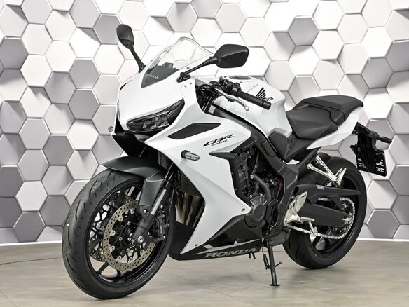 2023 Honda CBR 650R, белый, 999000 рублей - вид 1