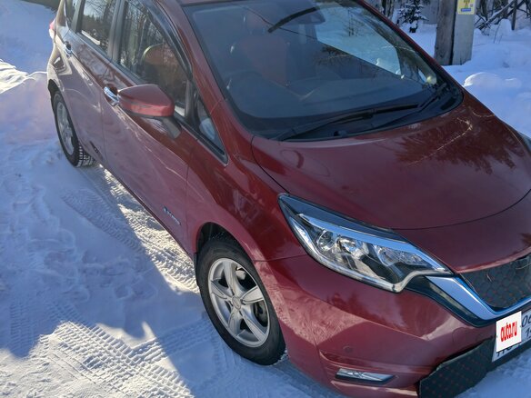2019 Nissan Note e-Power II Рестайлинг, красный, 1600000 рублей