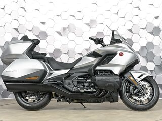 2025 Honda GL 1800 Gold Wing, серебристый, 3649000 рублей, вид 3