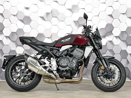 2024 Honda CB 1000R, красный, 1377000 рублей, вид 3